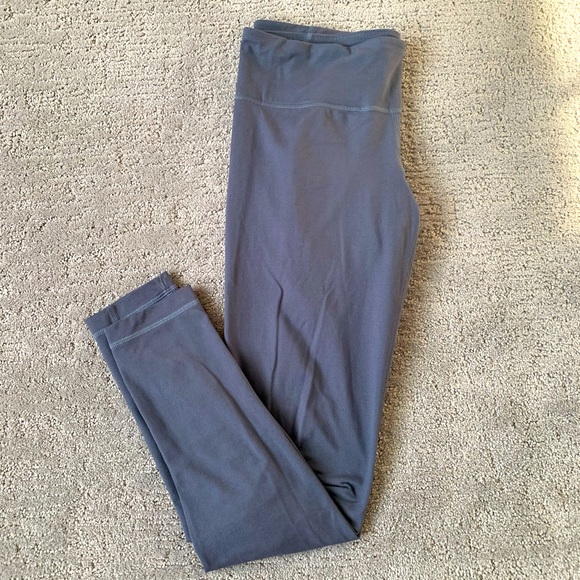 Under Armour Leggings!! - Picture 2 of 2